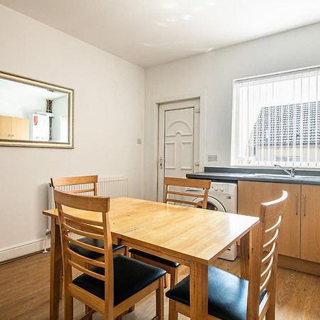 فيلا Rotherham'S Bond House المظهر الخارجي الصورة